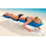Ergo-Lounge-Liege Sonnen und Lesen in Bauchlage &ndash; bequem wie nie. US-patentiert: ergonomische Form mit Gesichtsaussparung.