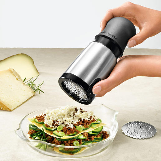 Microplane&reg; K&auml;sem&uuml;hle Innovative Klingentechnik von Microplane&reg;: reibt K&auml;se im &bdquo;Handumdrehen&ldquo; &ndash; nahezu ohne Kraftaufwand.