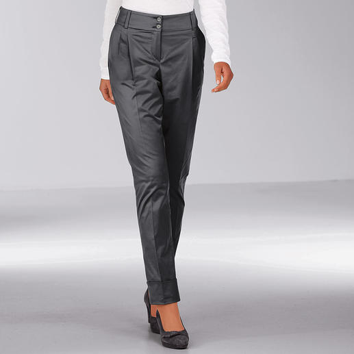 Glanz-Chino &bdquo;Perfect Fit&ldquo; Die elegante unter den Chinos: Gl&auml;nzend und Graphit-grau.