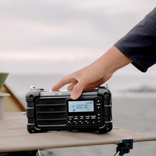 Digitales Survival-Radio Für den Notfall. Und für jeden Tag: eines der funktionalsten Survival-Radios am Markt.