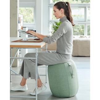 Luftgefüllter Balance-Hocker So dynamisch wie ein Sitzball, aber 40 % schlanker und genial vielseitig. Im wohnlichen Scandi-Look.