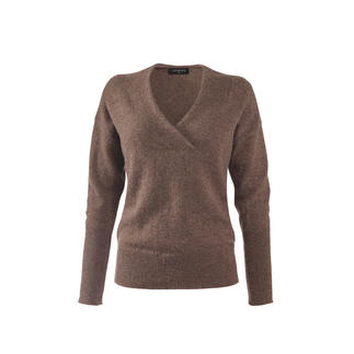 Brauner Alpaka-Pullover für Damen, frontal präsentiert.