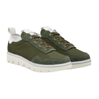 Doppelte Darstellung von grünen Pànchic Sneakers in Größe 37 mit weißen Akzenten.