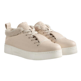 Beige Lammfell-Sneaker von Chaaya, mit Schnürung und weichem Innenfutter, Größe 36
