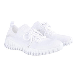 Weißer Knit-Schnür-Sneaker von bernie mev. im Paar.