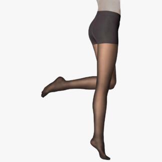 Frau mit schwarzer Contouring-Strumpfhose, die auf einem Bein posiert.