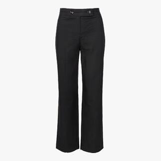 Schwarze Sommer-Reisehose, Vorderansicht.