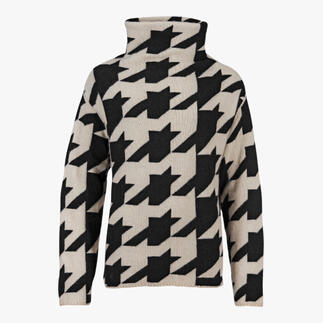 Hahnentritt-Kaschmir-Pulli in Schwarz und Weiß, frontal aufgenommen.