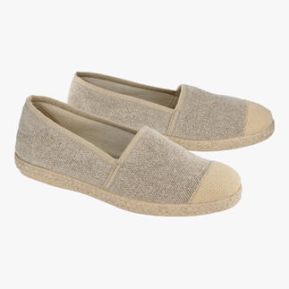 Zwei Hanf-Espadrilles von Grand Step Shoes in Naturtönen, Vorderansicht.
