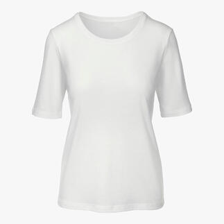 Weißes Tencel™-T-Shirt mit kurzen Ärmeln und Rundhalsausschnitt auf einem Model.