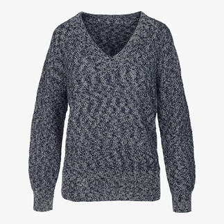 Grauer Flamé-Ganzjahres-Pullover mit V-Ausschnitt auf weißem Hintergrund.