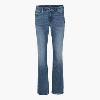 Blaue Jeans mit geradem Schnitt und leichter Waschung.
