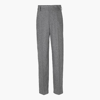 Graue melierte Winter-Wollhose im Stehen auf einem weißen Hintergrund