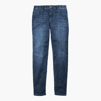 Indigo Sommer-Jeans in gerader Passform auf weißem Hintergrund.