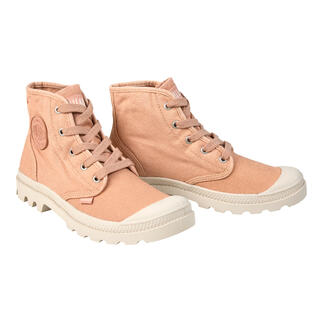 Palladium Canvas-Boots in Rosa, seitliche Ansicht mit Schnürung.