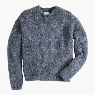 Blauer Strickpullover für Frauen, auf einem weißen Hintergrund.