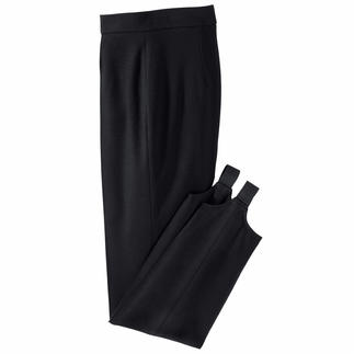 Schwarze Stiefelhose mit zwei seitlichen Schlaufen.