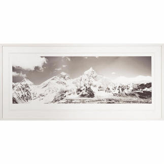 Koshi Takagi – Himalaya Fotorealistische Bleistiftzeichnung mit über 1 Million handgemalten Strichen. Erste Edition des mehrfach ausgezeichneten jap. Künstlers Koshi Takagi. 30 Exemplare. Maße: gerahmt 140,5 x 65 cm