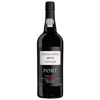 Quinta do Noval 2019, Douro DOC, Portugal Kräftig, konzentriert und „für die Langstrecke gebaut“: der Vintage-Port mit 97 Parker-Punkten. (robertparker.com, The Wine Advocate 22.07.2022)