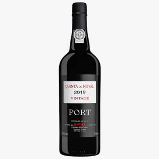Quinta do Noval 2019, Douro DOC, Portugal 
            Kräftig, konzentriert und „für die Langstrecke gebaut“: der Vintage-Port mit 97 Parker-Punkten.*
            *robertparker.com, The Wine Advocate 22.07.2022
        