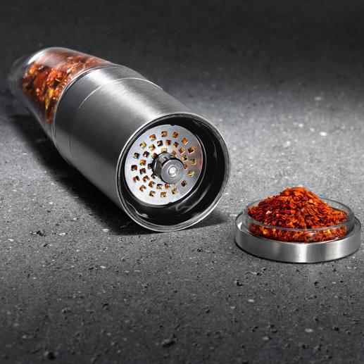 Jede Chilischote wird hauchfein geschnitten. Nichts verstopft. Jede Chilischote wird hauchfein geschnitten. Nichts verstopft.