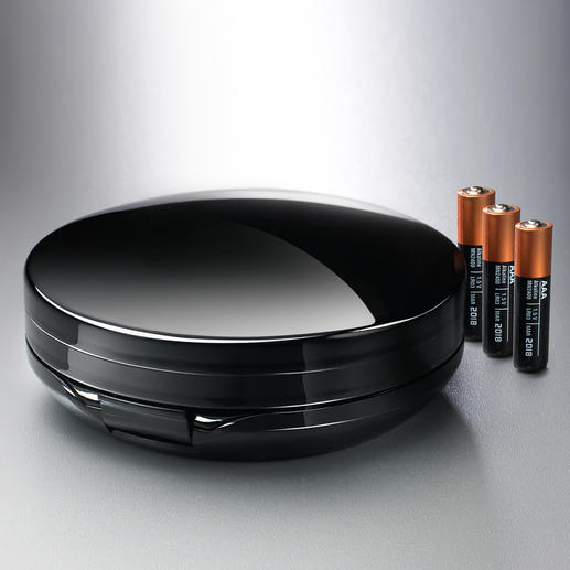 Der 2-in-1-Klappspiegel funktioniert mit 3 Mikro-Batterien (separat erhältlich) bis zu 3 Stunden. Der 2-in-1-Klappspiegel funktioniert mit 3 Mikro-Batterien (separat erhältlich) bis zu 3 Stunden.