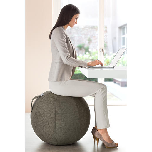 Sitzball Vluv Macht gesundes Sitzen jetzt sogar stylish. Der erste aufblasbare Sitzball mit wertvollem Möbelstoff-Bezug.