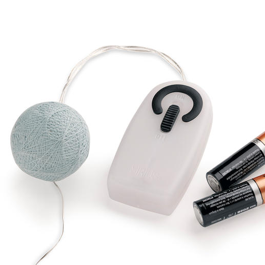 Per Handschalter aktivieren Sie die LEDs – funktioniert batteriebetrieben, ohne störendes Kabel. Per Handschalter aktivieren Sie die LEDs – funktioniert batteriebetrieben, ohne störendes Kabel.