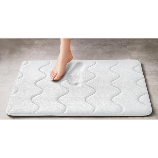 Der Memory-Foam passt sich Ihrer Fussform an und trägt Sie wie auf Wolken. Der Memory-Foam passt sich Ihrer Fussform an und trägt Sie wie auf Wolken.