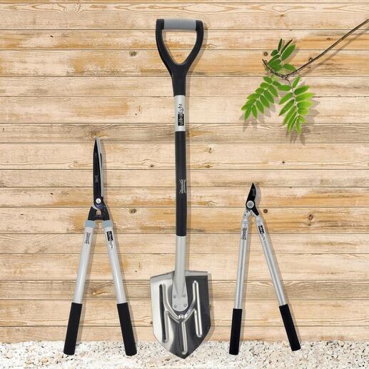 Wilkinson Ultraleicht-Gartenwerkzeuge auf Holzuntergrund