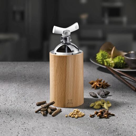 Peugeot Langpfeffer- und Gewürzmühle aus Holz.