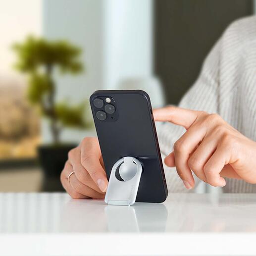 Ringhalter mit Smartphone-Ständer Erleichtert das Handling. Bewahrt Ihr Smartphone vor Stürzen. Und spart einen separaten Halter.