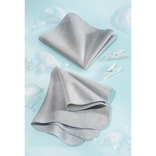 SilverWash®-Waschmaschinentuch in grau auf aquablauem Hintergrund