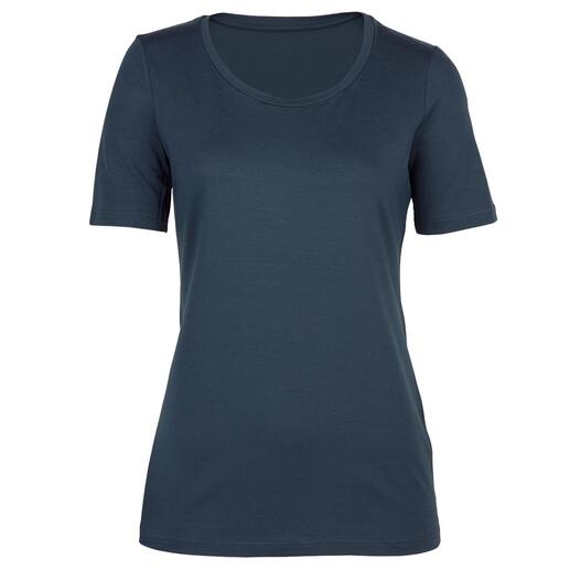 Das Basic-Shirt aus swiss+cotton: form- und farbtreu, geschmeidig glatt und dehnbequem. Schimmert edel und bleibt langfristig blütenweiß bzw. farbbrillant.