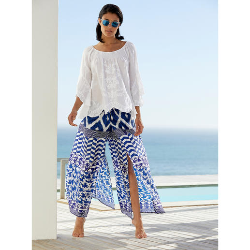 Hippie-Bluse und Ethno-Palazzohose Hippie-Bluse und Ethno-Palazzohose