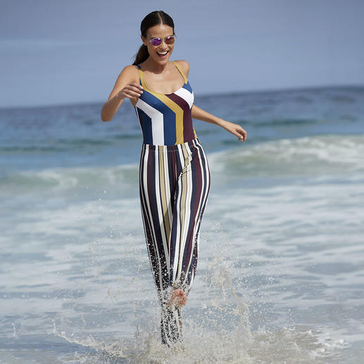 Shape-Badeanzug und Marlene-Hose Shape-Badeanzug und Marlene-Hose