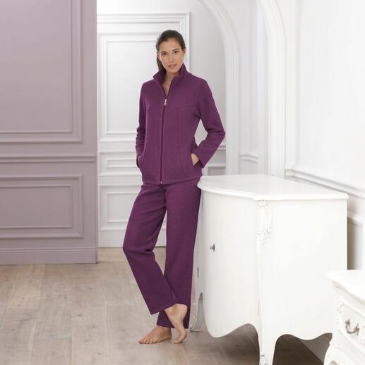 Fleece-Homesuit in lila für Damen, mit Reißverschluss und Taschen.