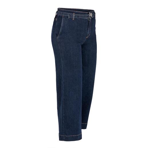 Die modische Culotte-Jeans in eleganter Erwachsenen-Version. Von Pinko, Italy. Klassische Leibhöhe. Dezente, dunkle Waschung. Schmückender Gürtel mit unverkennbarer Label-Schließe.