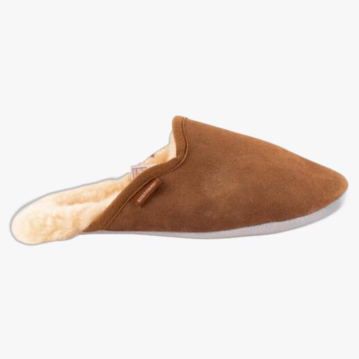 Der Lammfell-Slipper im skandinavischen Design: Kuschelig weich. Behaglich warm. Zeitlos schön. Von Hausschuh-Spezialist Shepherd of Sweden.