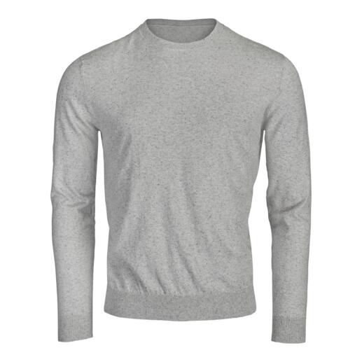 Grauer Sommer-Tweed-Pullover auf hellen Hintergrund.
