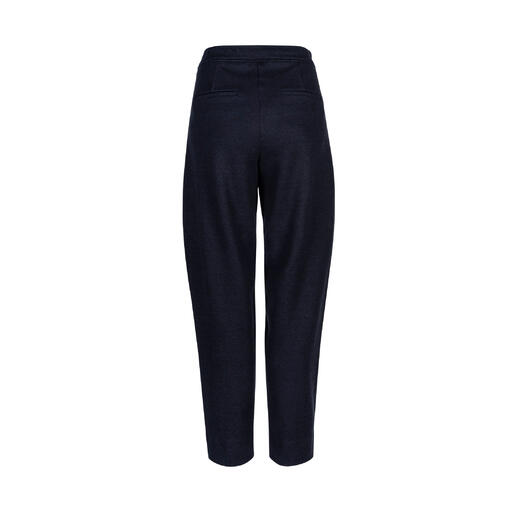 Rückansicht einer dunkelblauen Pull-on-Bundfaltenhose