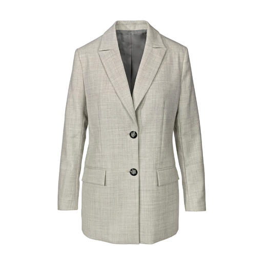 Grauer Blazer mit zwei Knöpfen auf weißem Hintergrund.