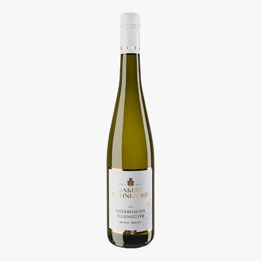 Flasche Niederhäuser Felsensteyer Riesling trocken 2023 mit klarer Etikettierung.