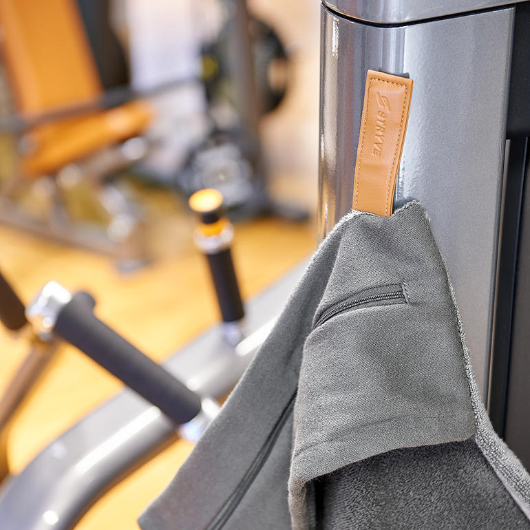POWERTOWEL Fitness Handtuch 50x100 Cm – Motivationsspruch 'No Pain No Gain', Mikrofaser-Baumwolle-Mix, Made In Germany – Mit Unterschiedlichen Seiten Für Bank & Gesicht