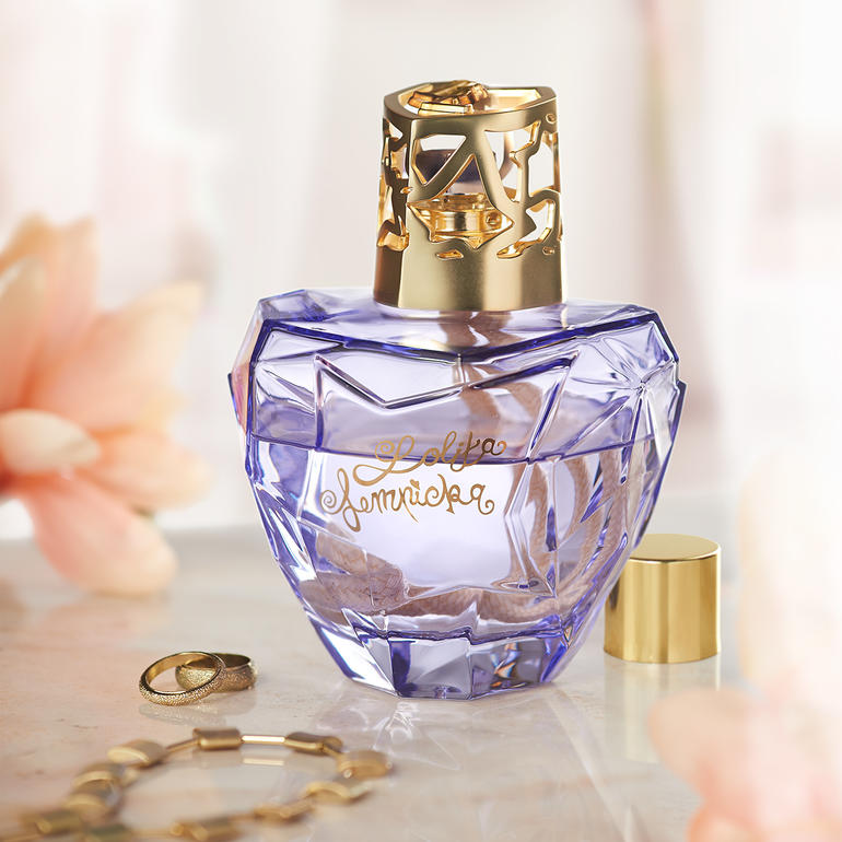 Lampe Berger-Diffuser-Set von Lolita Lempicka mit eleganter Flasche.