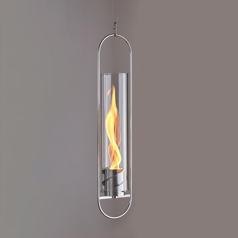 Nahaufnahme des Hänge-Flammenwirbel SPIN mit brennender Flamme.
