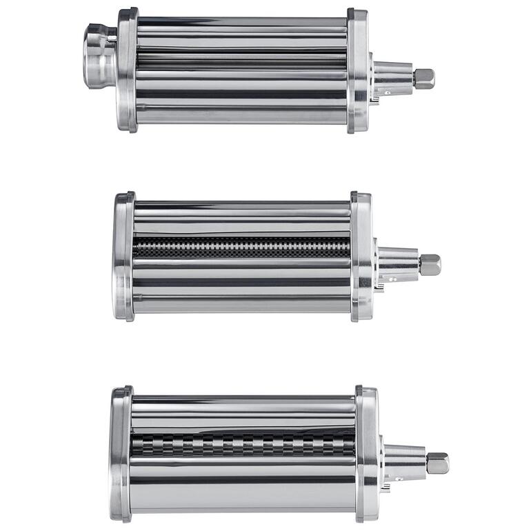 Drei Teile des Pasta-Makers in glänzendem Edelstahl
