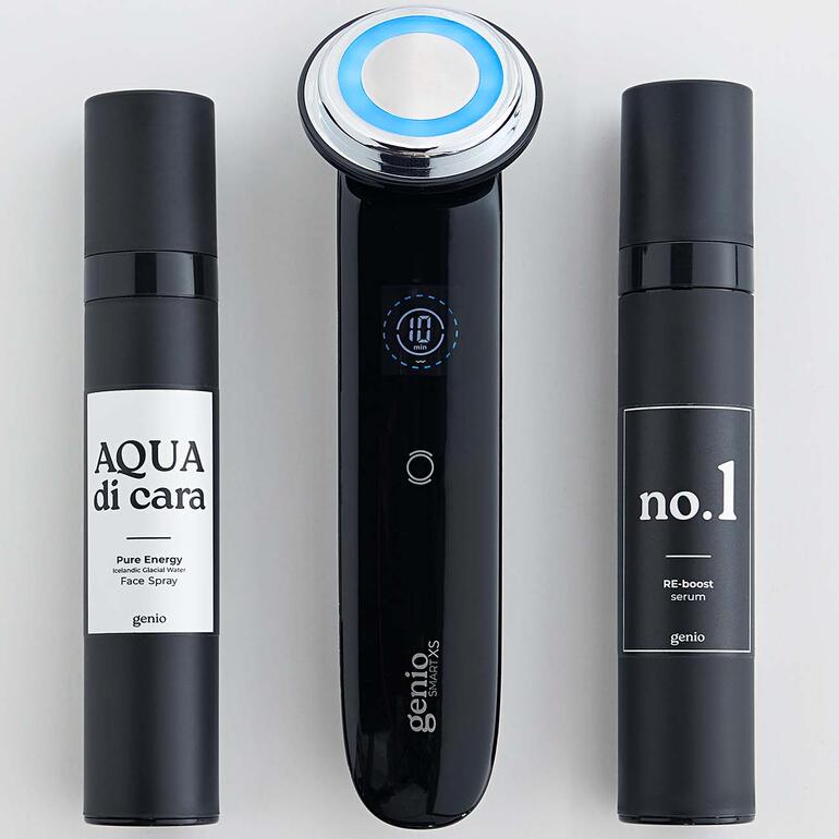 Beauty-Treatment-Set mit einem Gerät und zwei Flaschen
