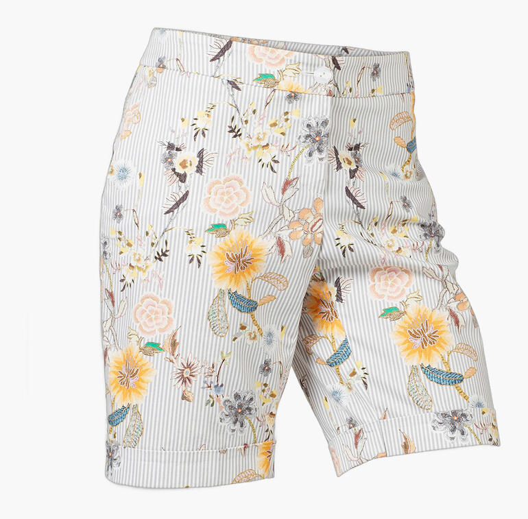Edel-Bermuda-Shorts mit floralem Muster in pastellfarbenem Design.