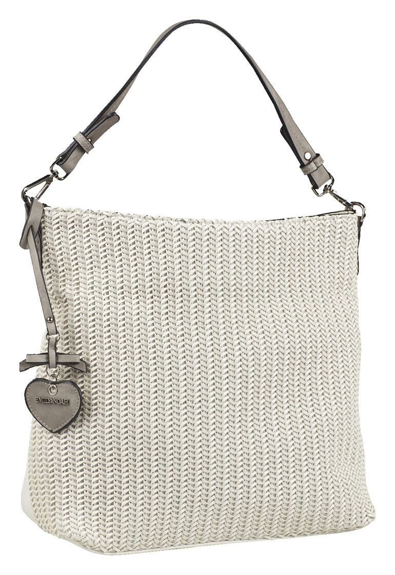 Emily Noah Flecht-Shopper